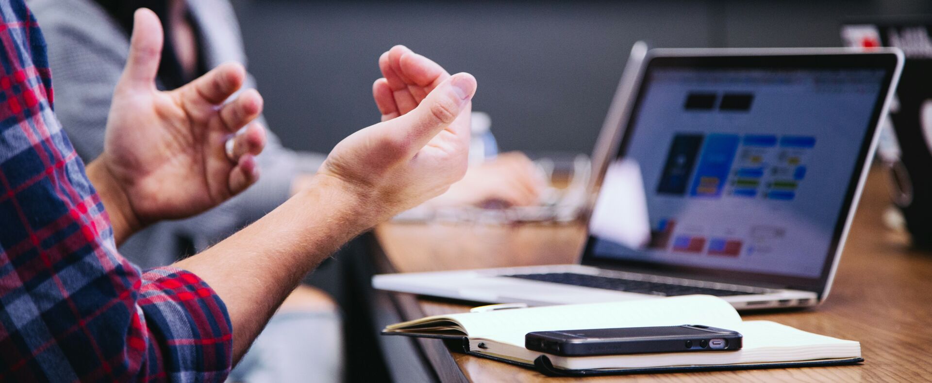 MCI_Swiss_SA_obtains_ISO_27001_27701_certifications_header MCI_Swiss_SA_obtains_ISO_27001_27701_certifications_header