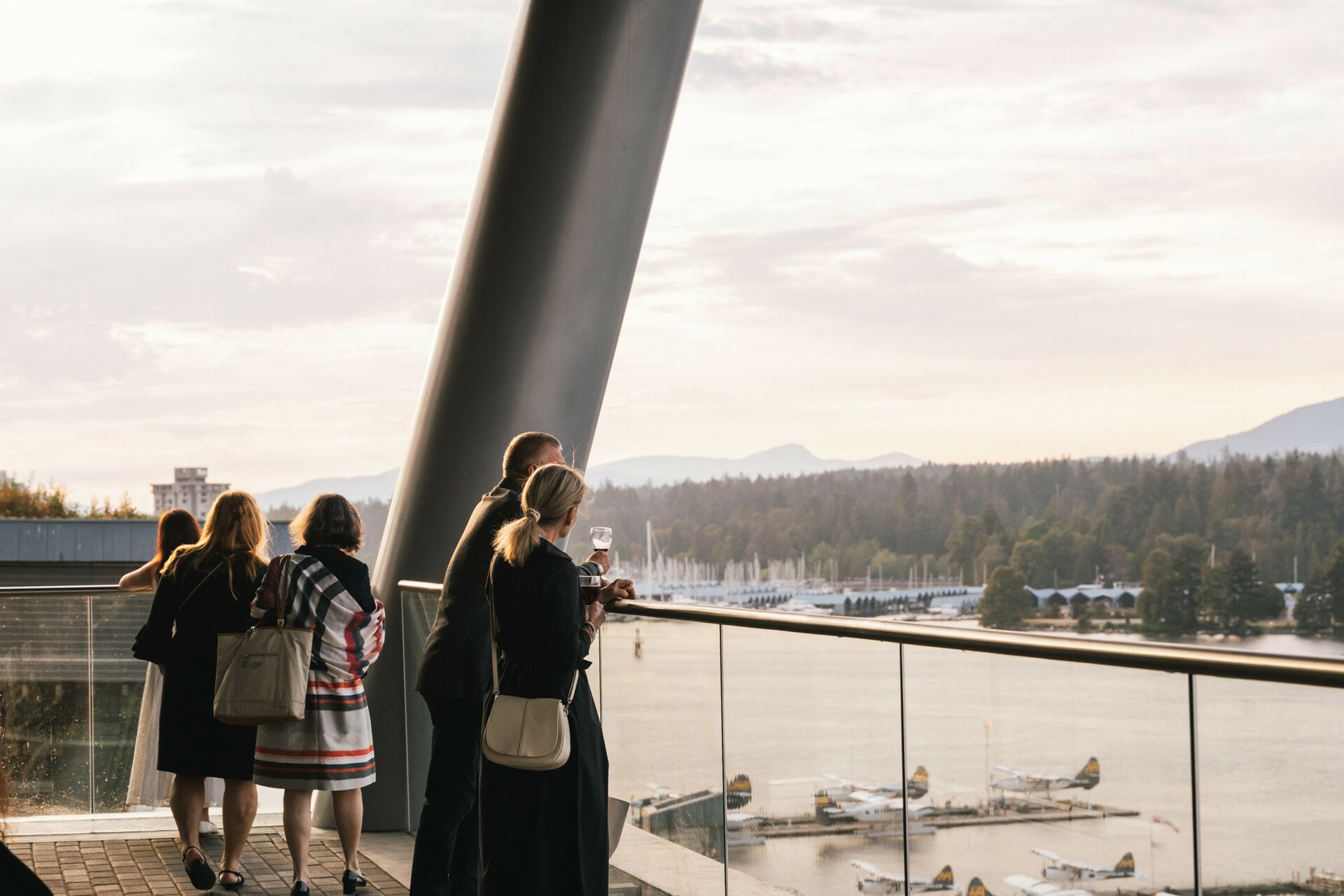 54022732819_2607377828_k 54022732819_2607377828_k