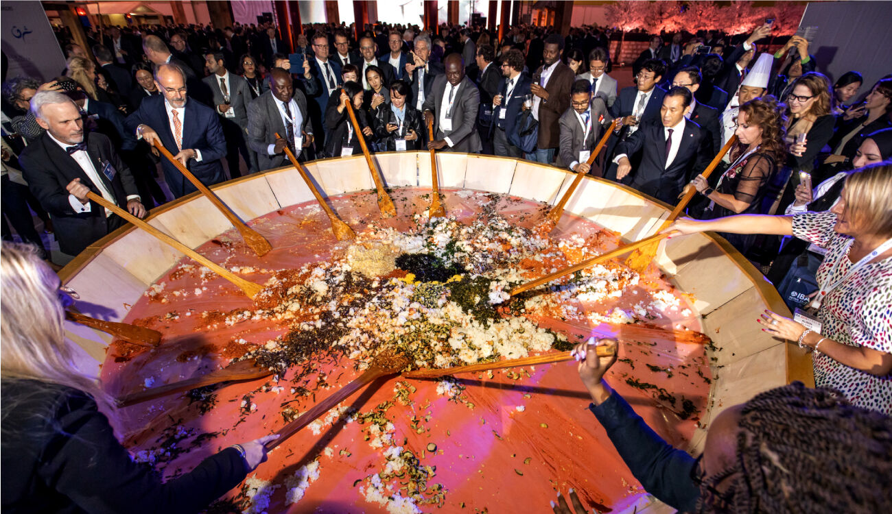 Behind-the-scenes-3 Behind-the-scenes-3