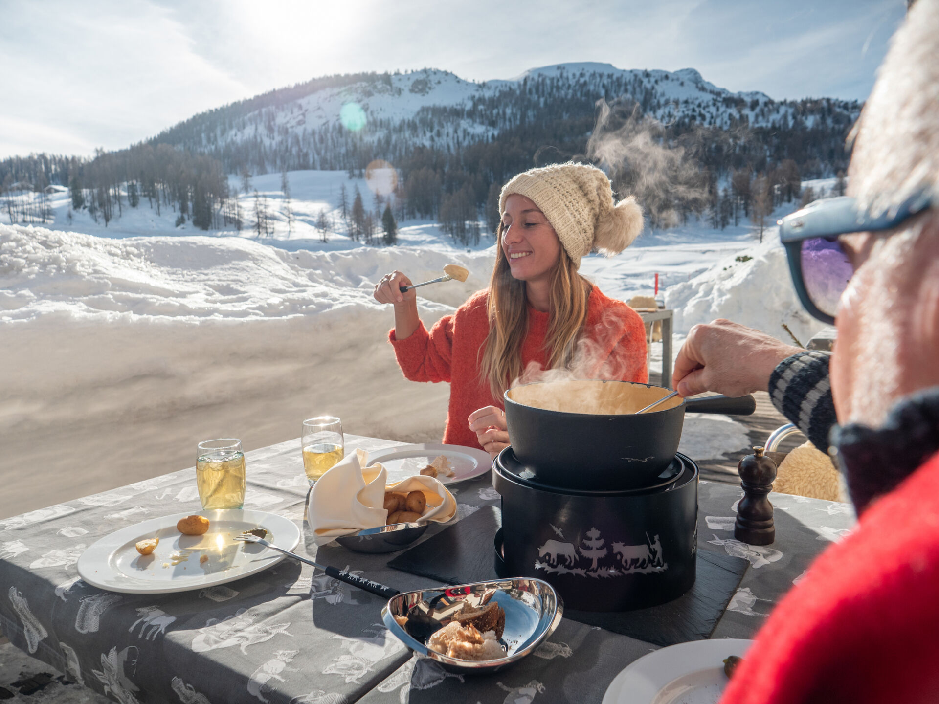 Ski incentives - fondue experience