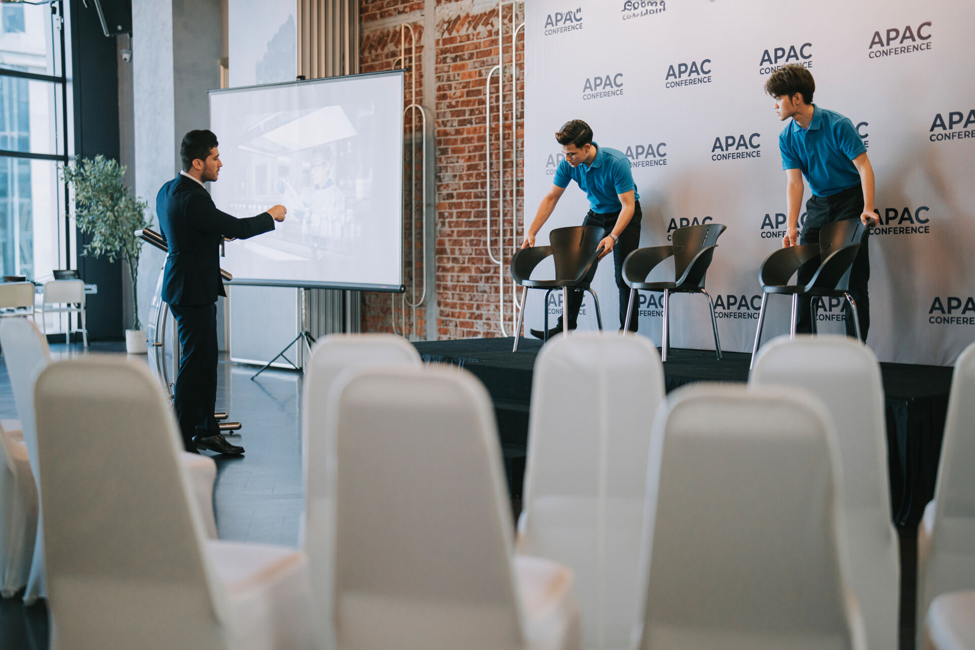 05 Creative Cost Control & Smart Use of Space 05 Creative Cost Control & Smart Use of Space