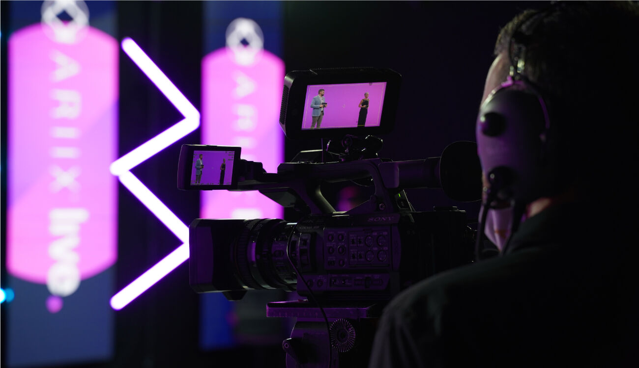 Behind-the-scenes-1 Behind-the-scenes-1