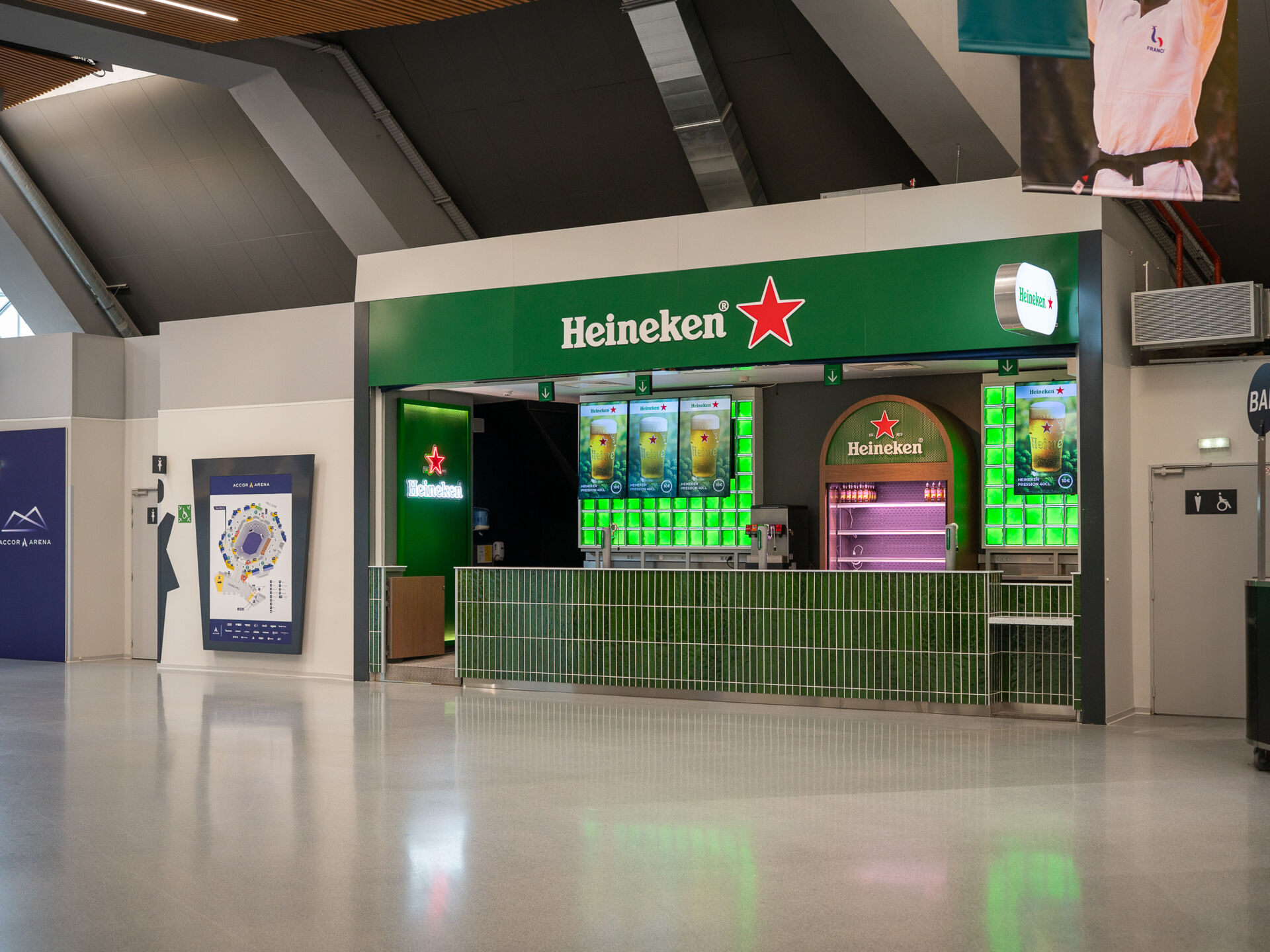 MCI Heineken-36