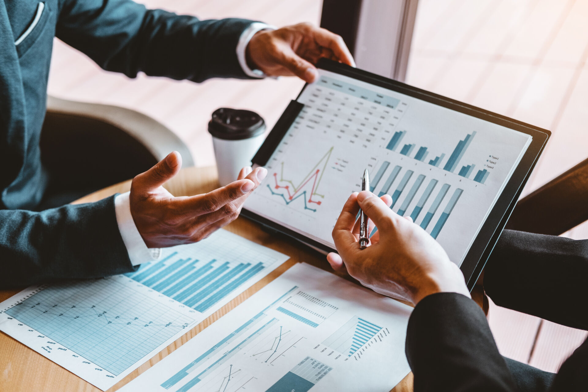  Procurement 5 AdobeStock_374171040