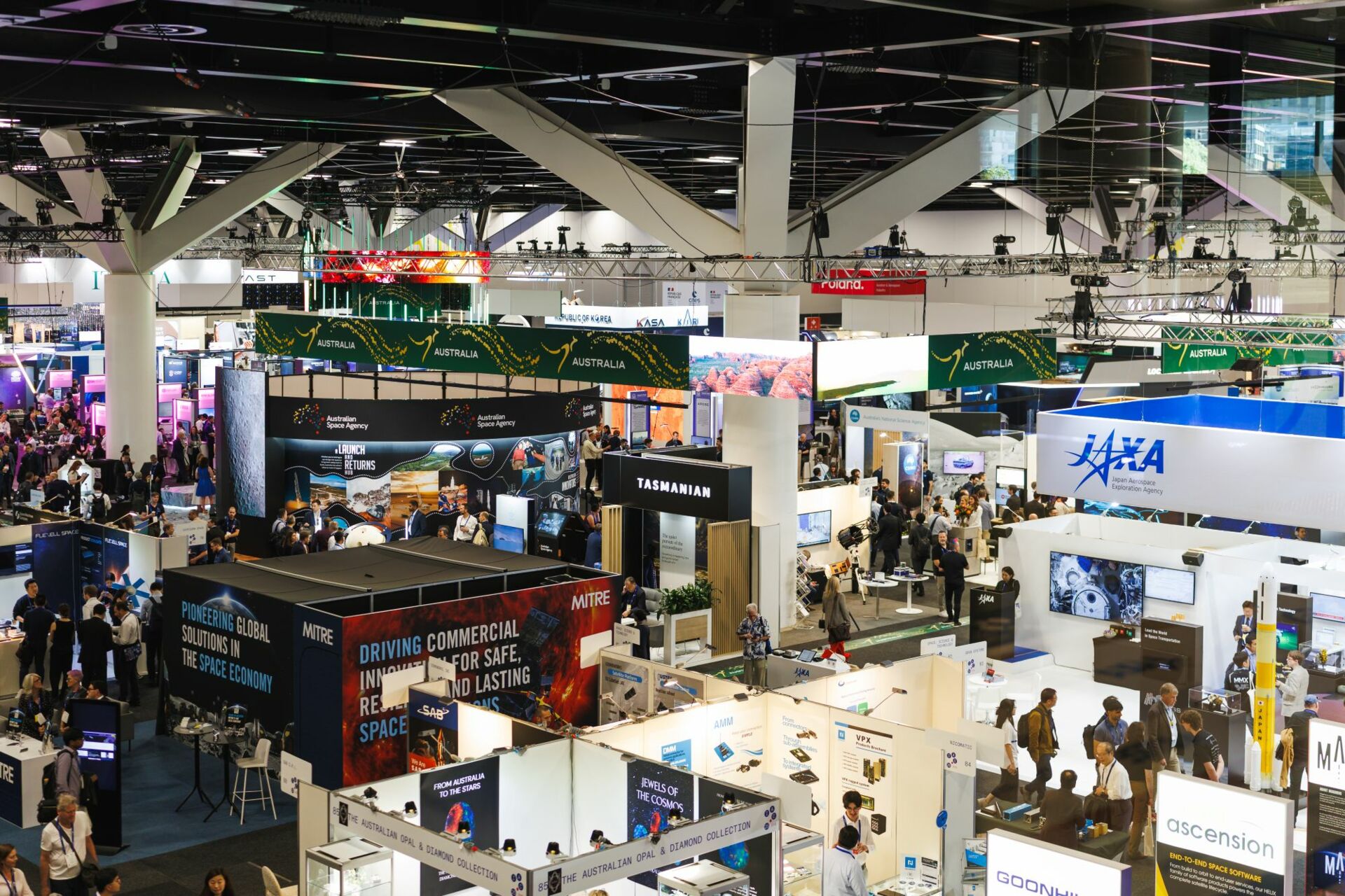 IAC2025_011025_0952_ Exhibition_A_SF6589 (1) (2)