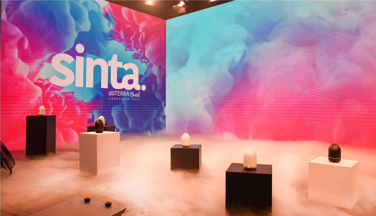 Behind-the-scenes-1 Behind-the-scenes-1