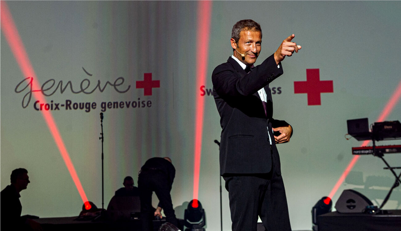 Behind-the-scenes-3 Behind-the-scenes-3