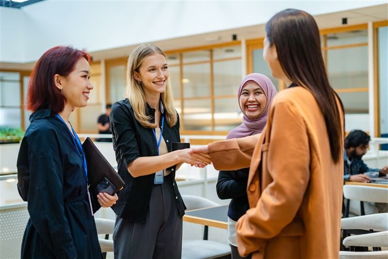 Association volunteer 2 Association volunteer 2