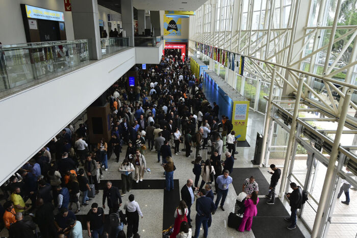 APAS__0002_DYN_9706 APAS__0002_DYN_9706