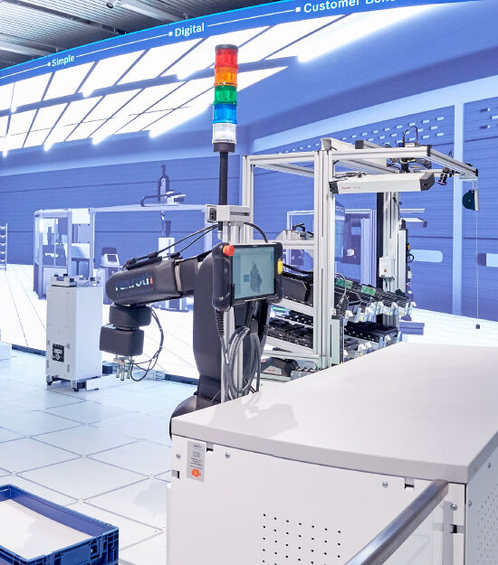 Hybrid Shopfloor-3 © Bosch Rexroth AG Hybrid Shopfloor-3 © Bosch Rexroth AG