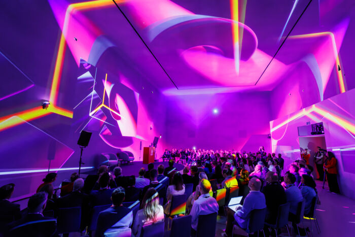 291alistair_veryard_photography_adobe_frameless_2024_B92A0911-CR3 291alistair_veryard_photography_adobe_frameless_2024_B92A0911-CR3