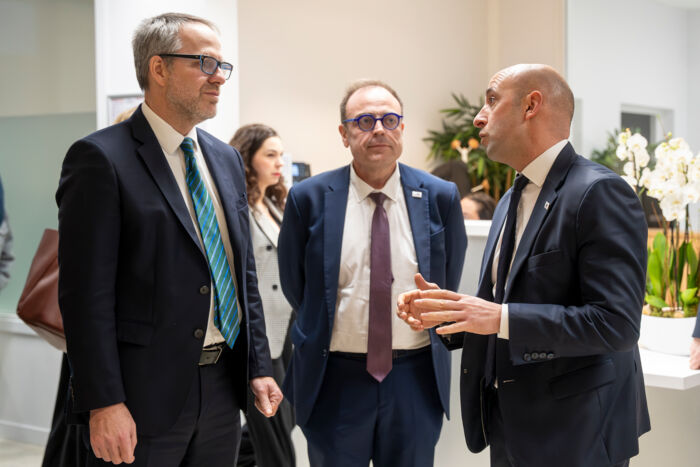 Athletica -009 Athletica -009